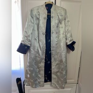 Vintage 100% Chinese Dressing Coat / Chinese Robe / Silk Robe